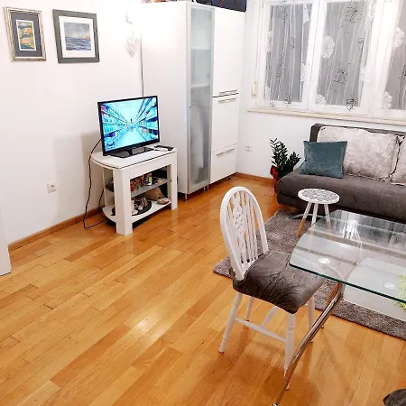 Apartment Divas Split